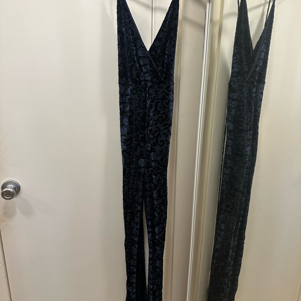 Elegant Black Velvet Jumpsuit